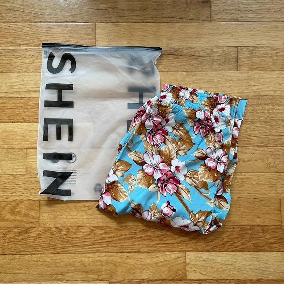 SHEIN Floral Joggers with Pockets - Picture 4 of 8